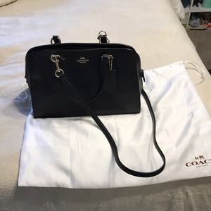 Like new Coach purse - comes with dust bag